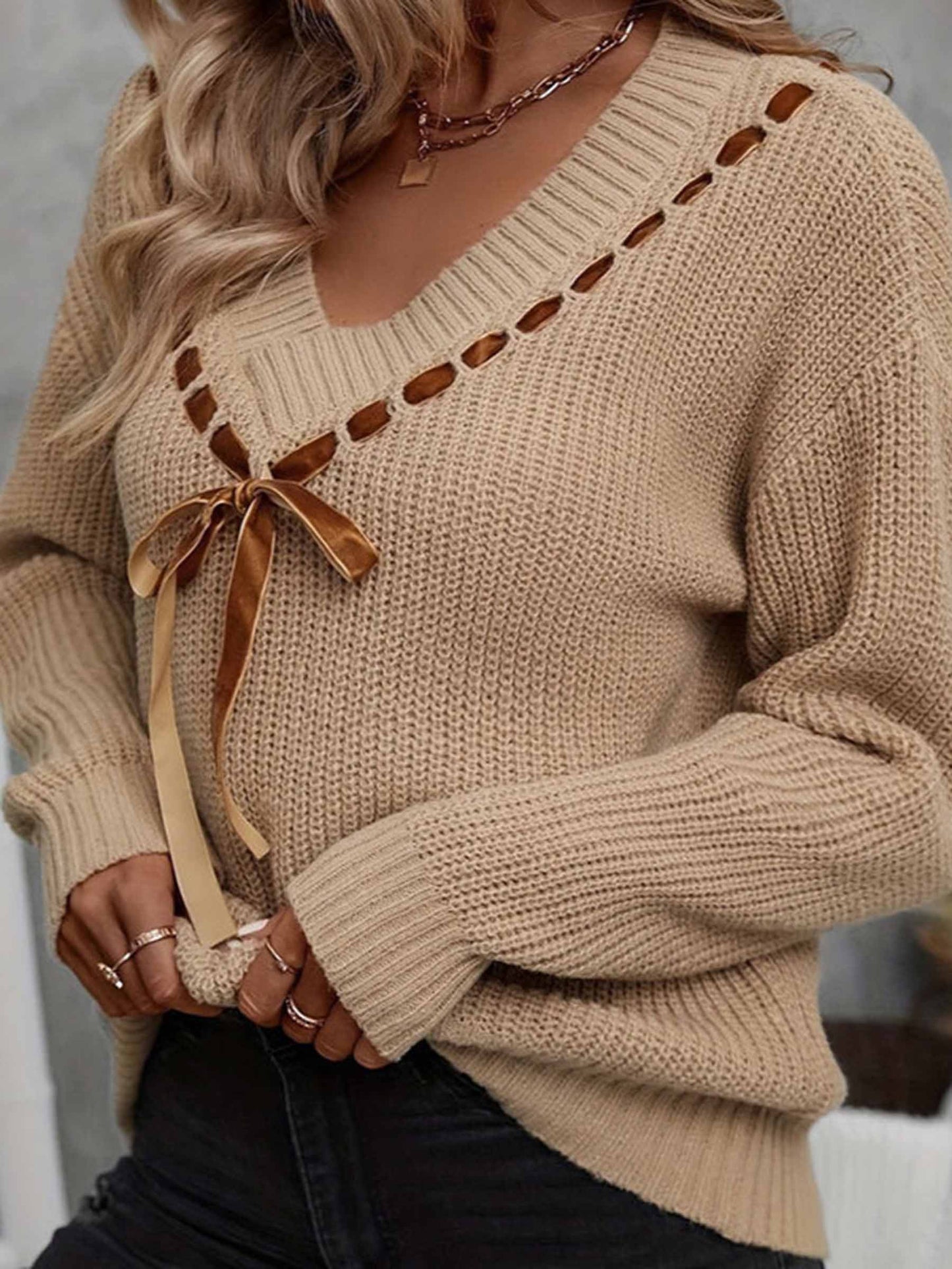 V-neck Bow Tie Tie Pullover Top