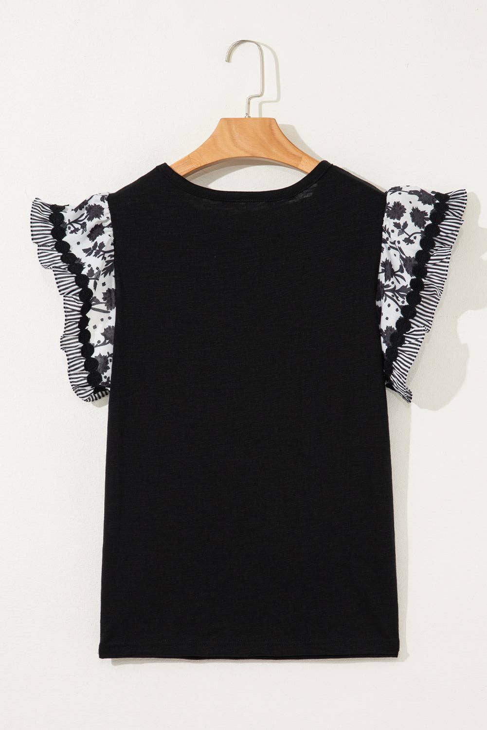 Floral Ric-Rac Flutter Sleeve Blouse
