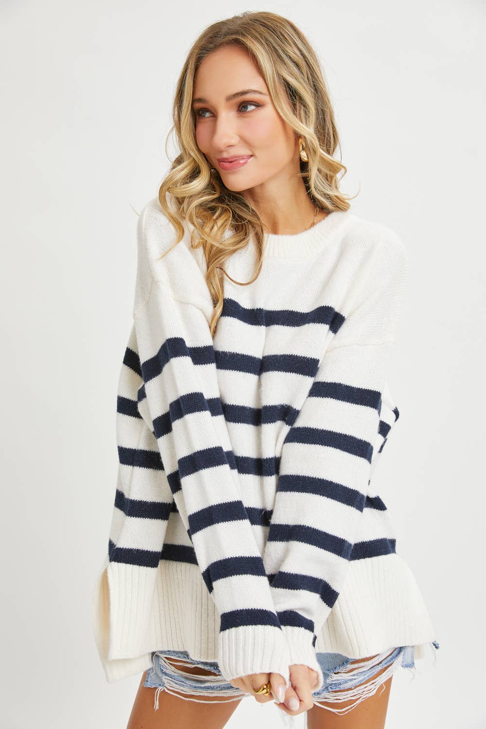 STRIPED PULLOVER OVERSIZE SWEATER