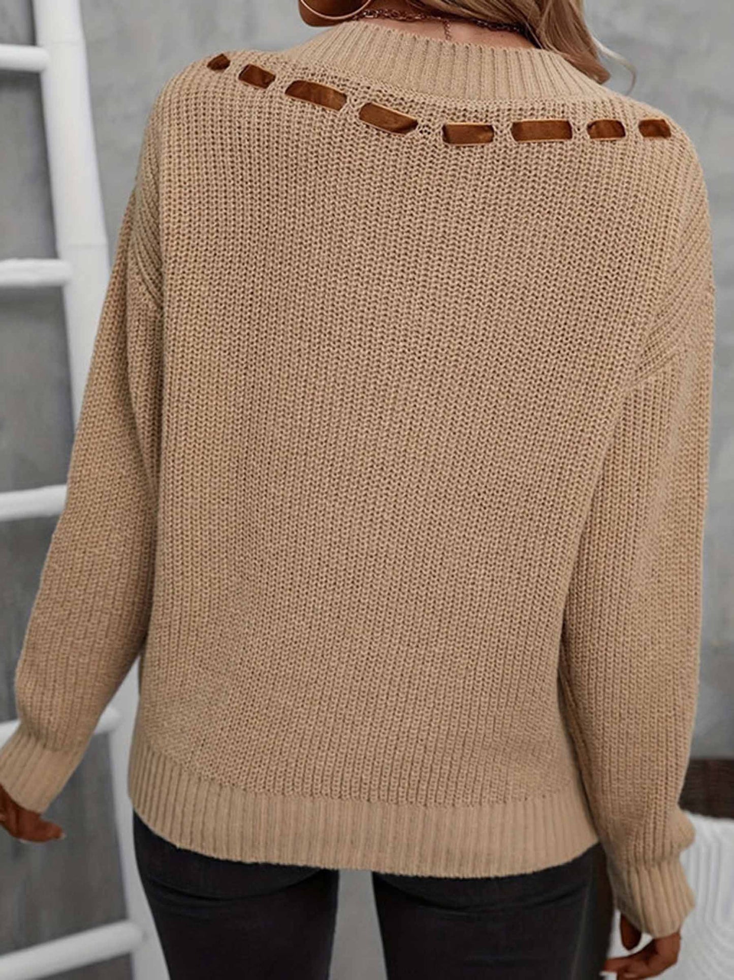 V-neck Bow Tie Tie Pullover Top