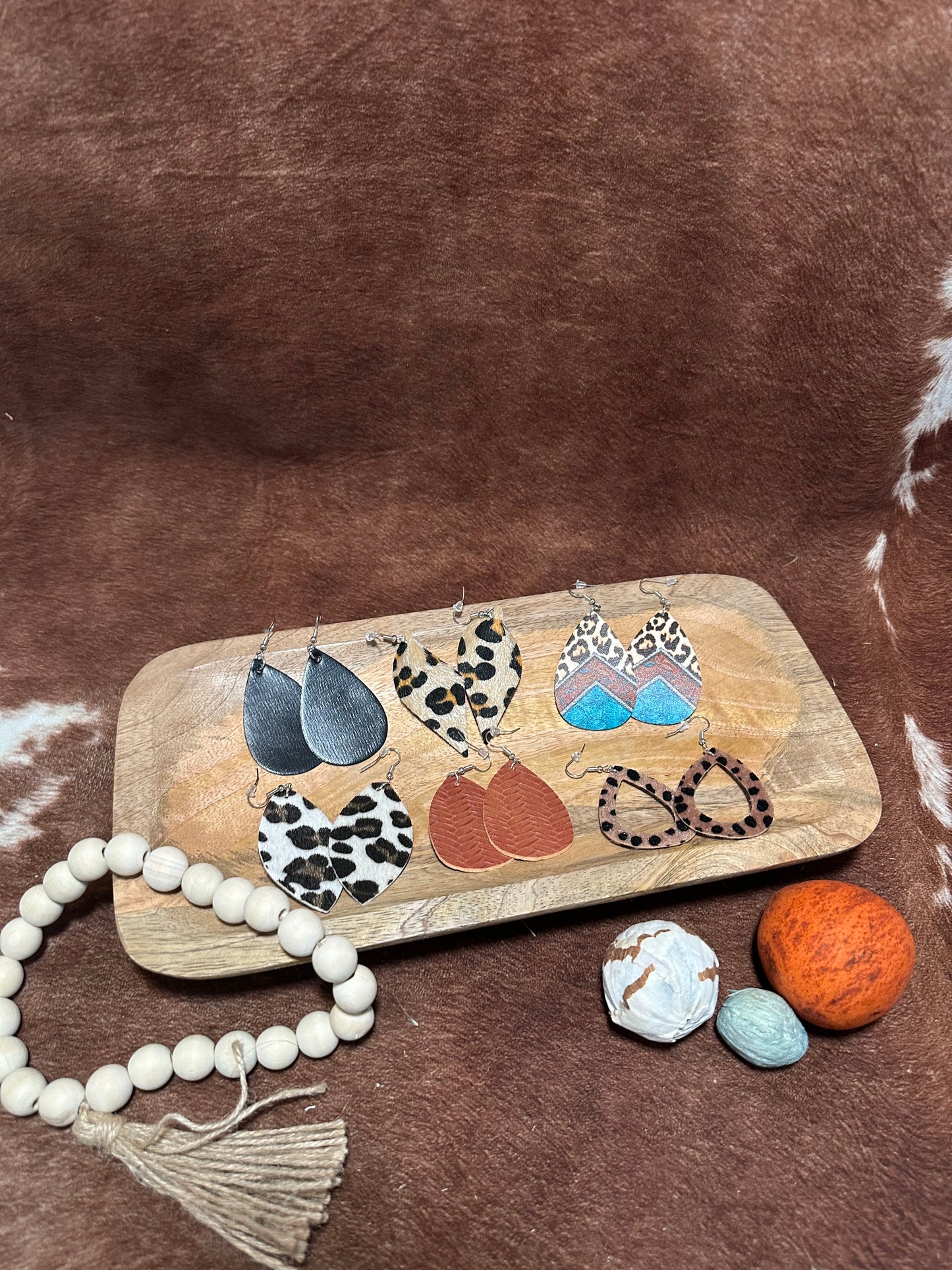 Patterned tear drop earrings
