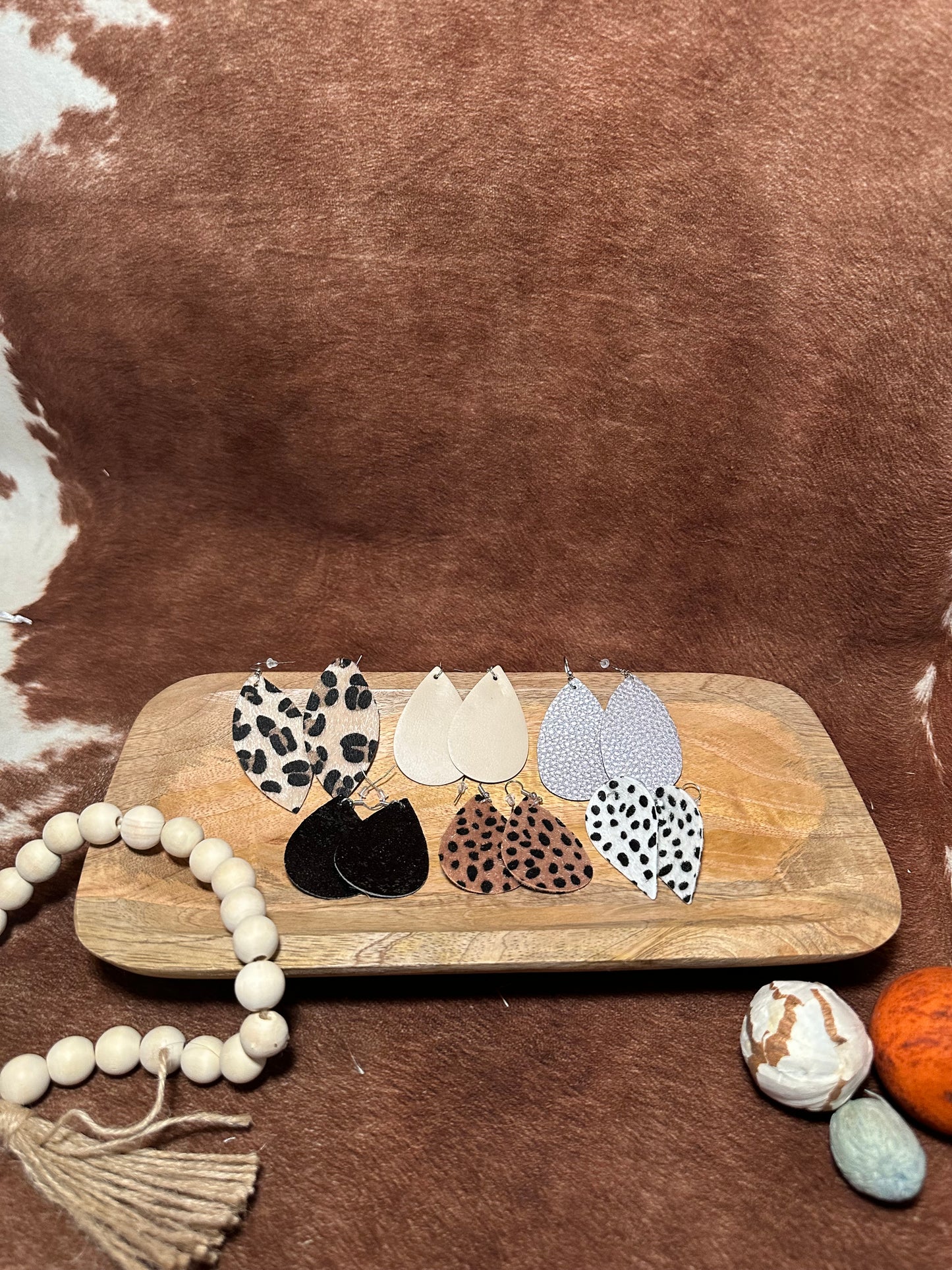 Patterned tear drop earrings
