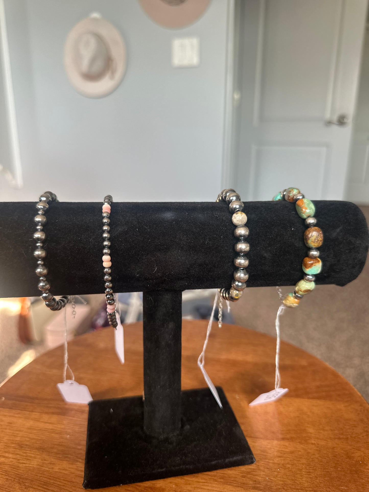 Pink conch and 4 mm Navajo pearl bracelet