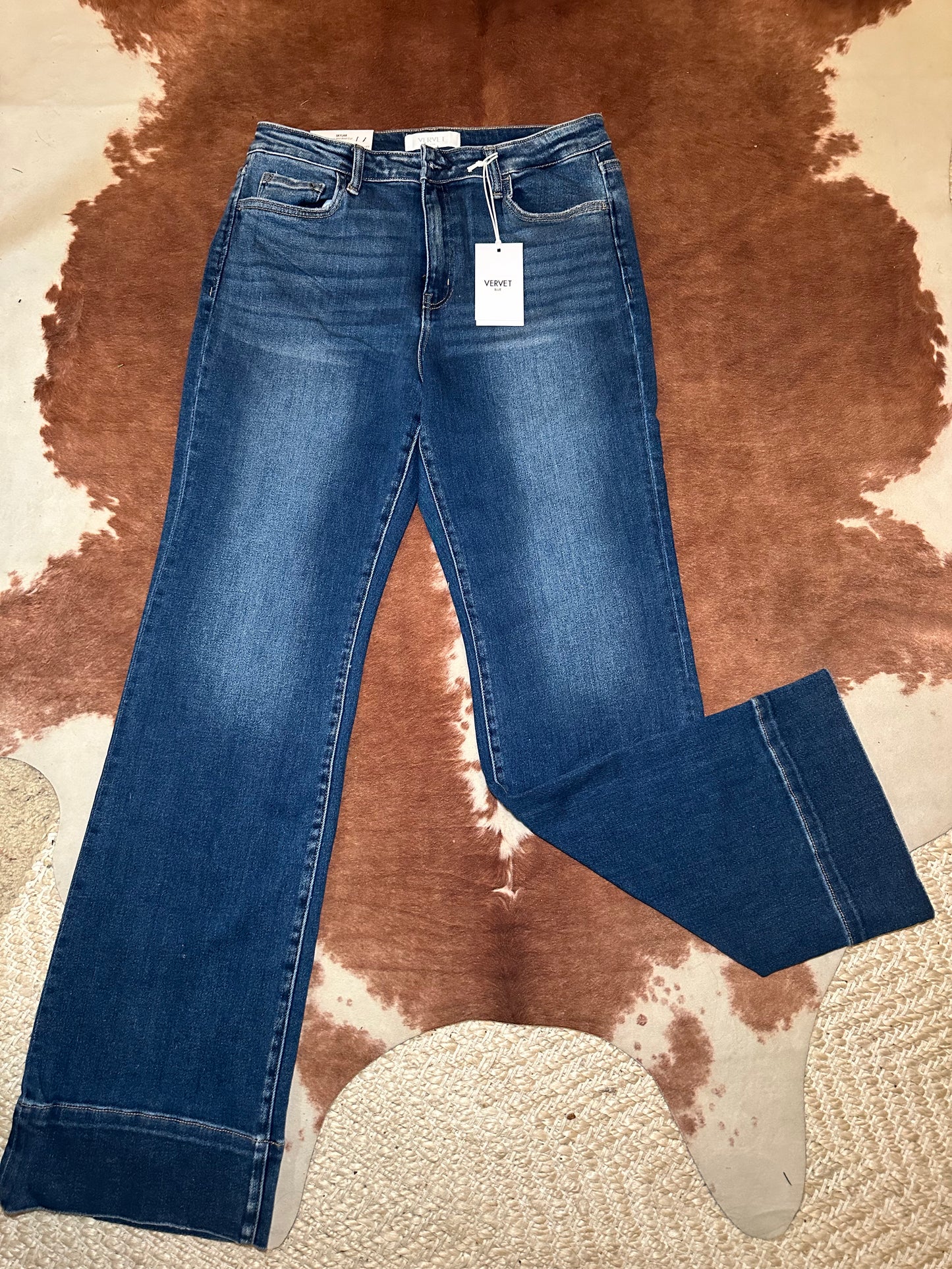 Trouser hem bootcut jeans