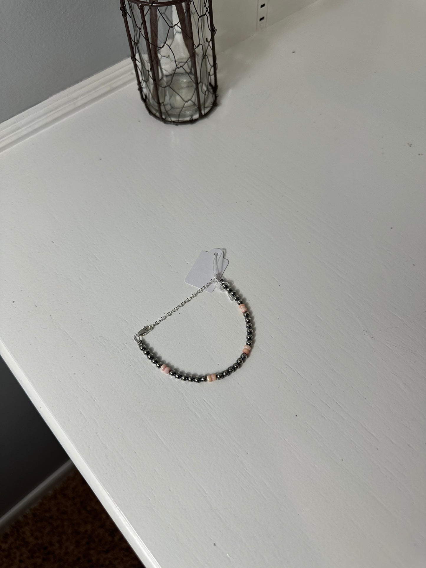 Pink conch and 4 mm Navajo pearl bracelet