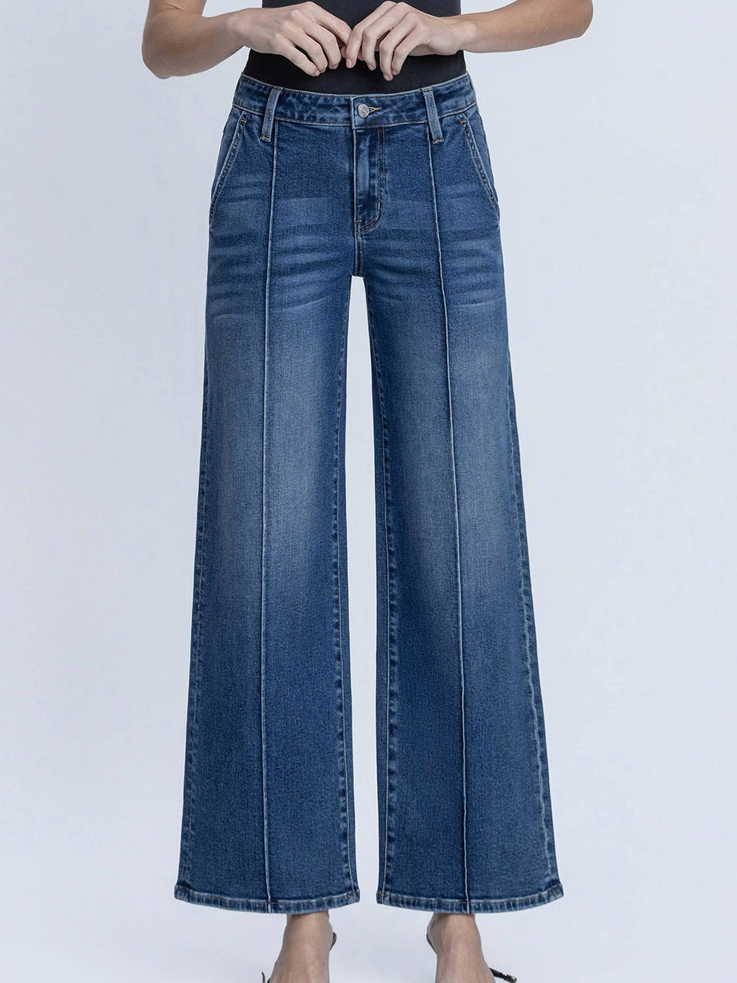 HIGH RISE DARK WASH WIDE LEG JEAN