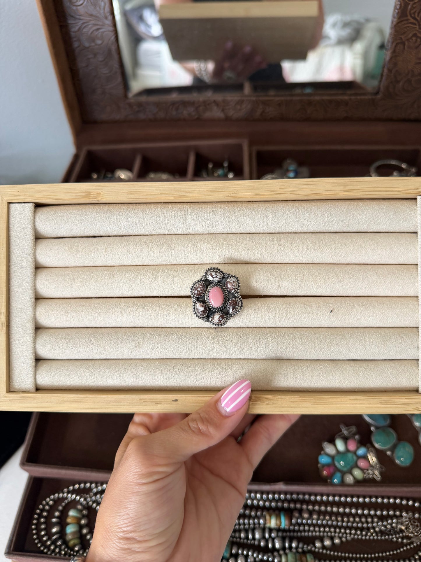 Wild horse and pink conch adjustable ring