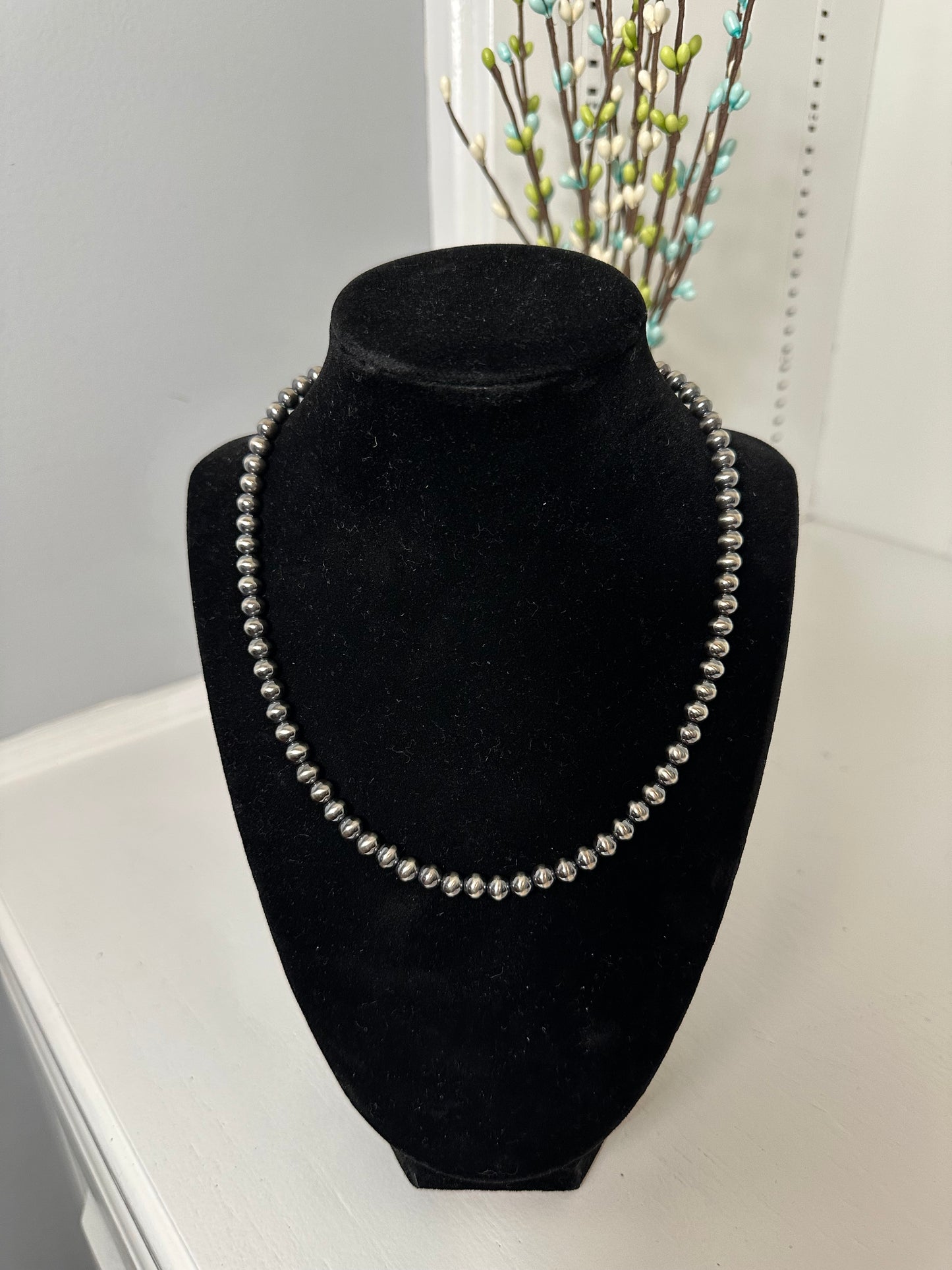 6mm 18inch Navajo pearl necklace
