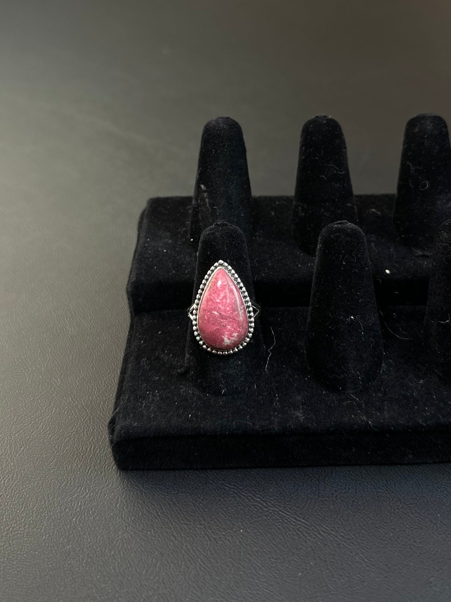 Pear shaped thulite ring
