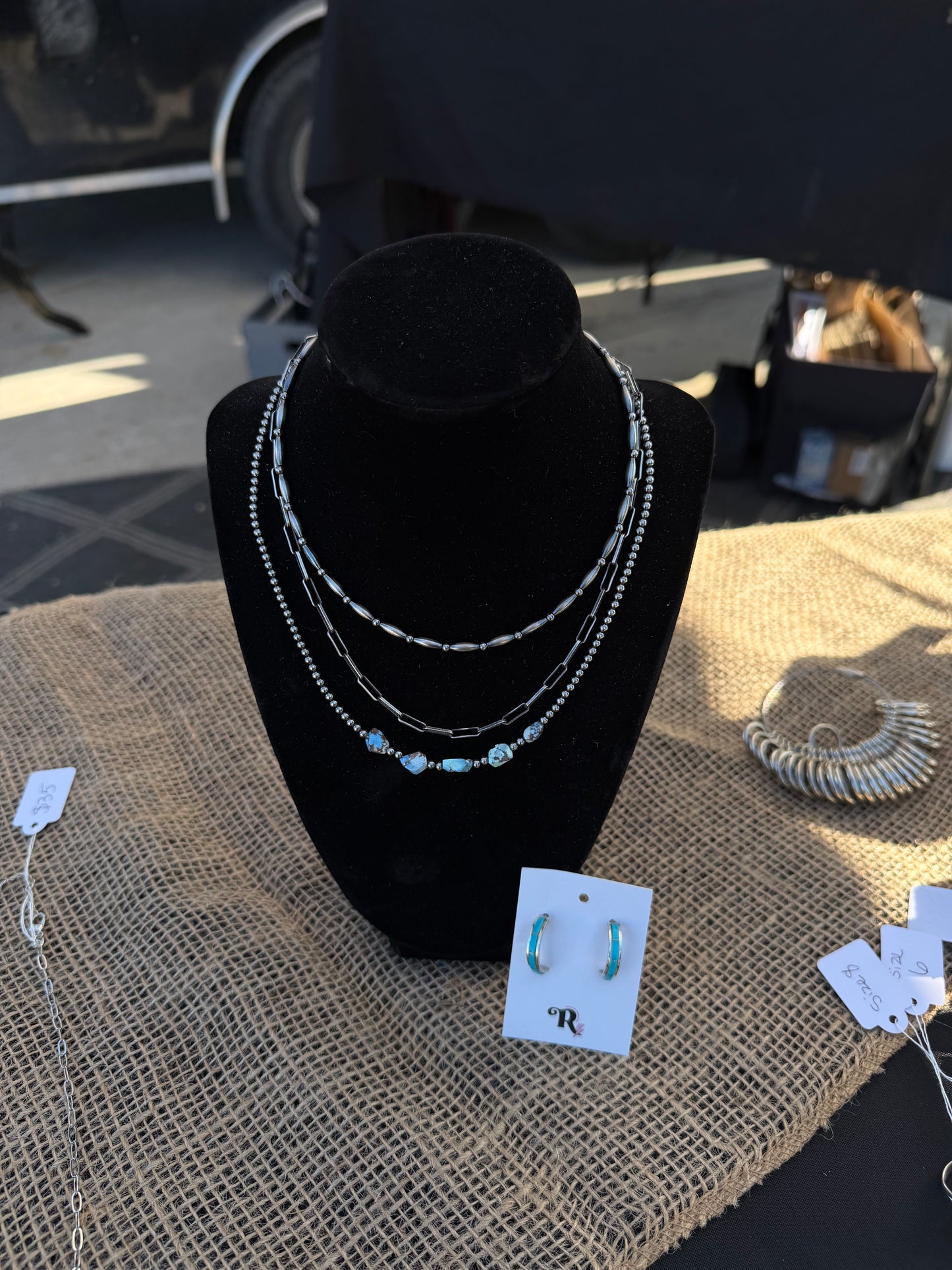 Golden hills & Navajo pearl necklace