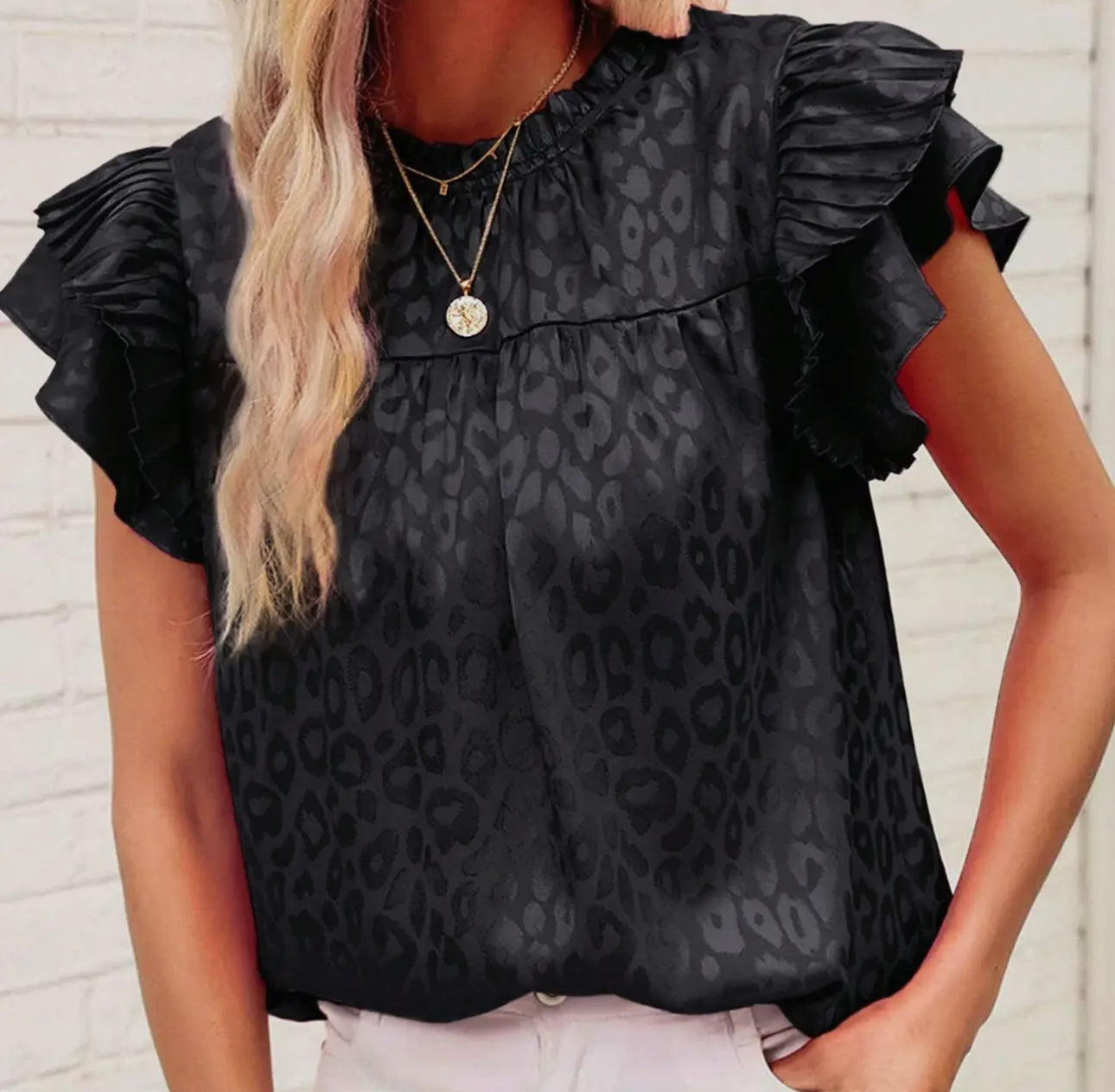 Cheetah print wave neck