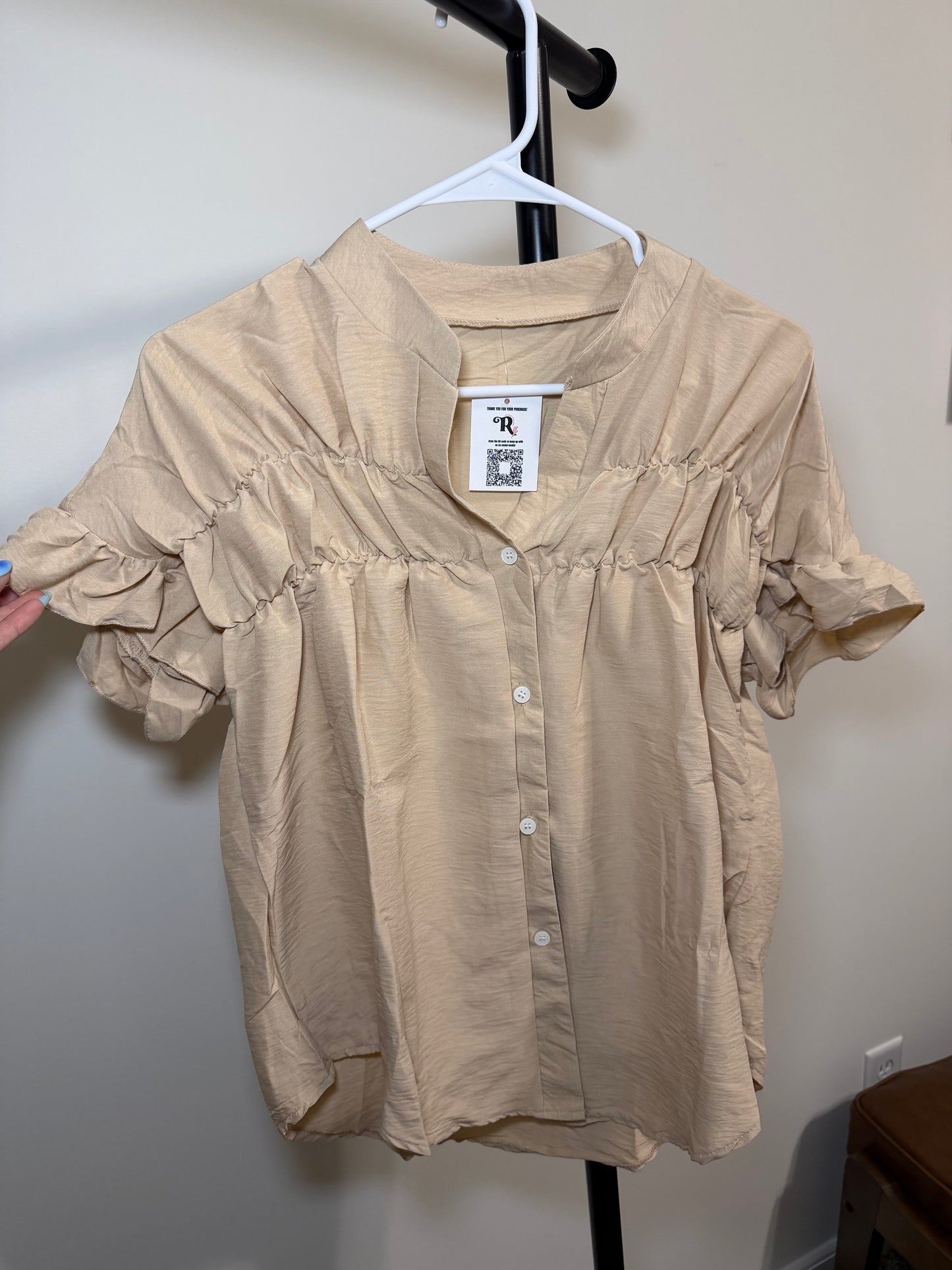 Tan ruffle short sleeve