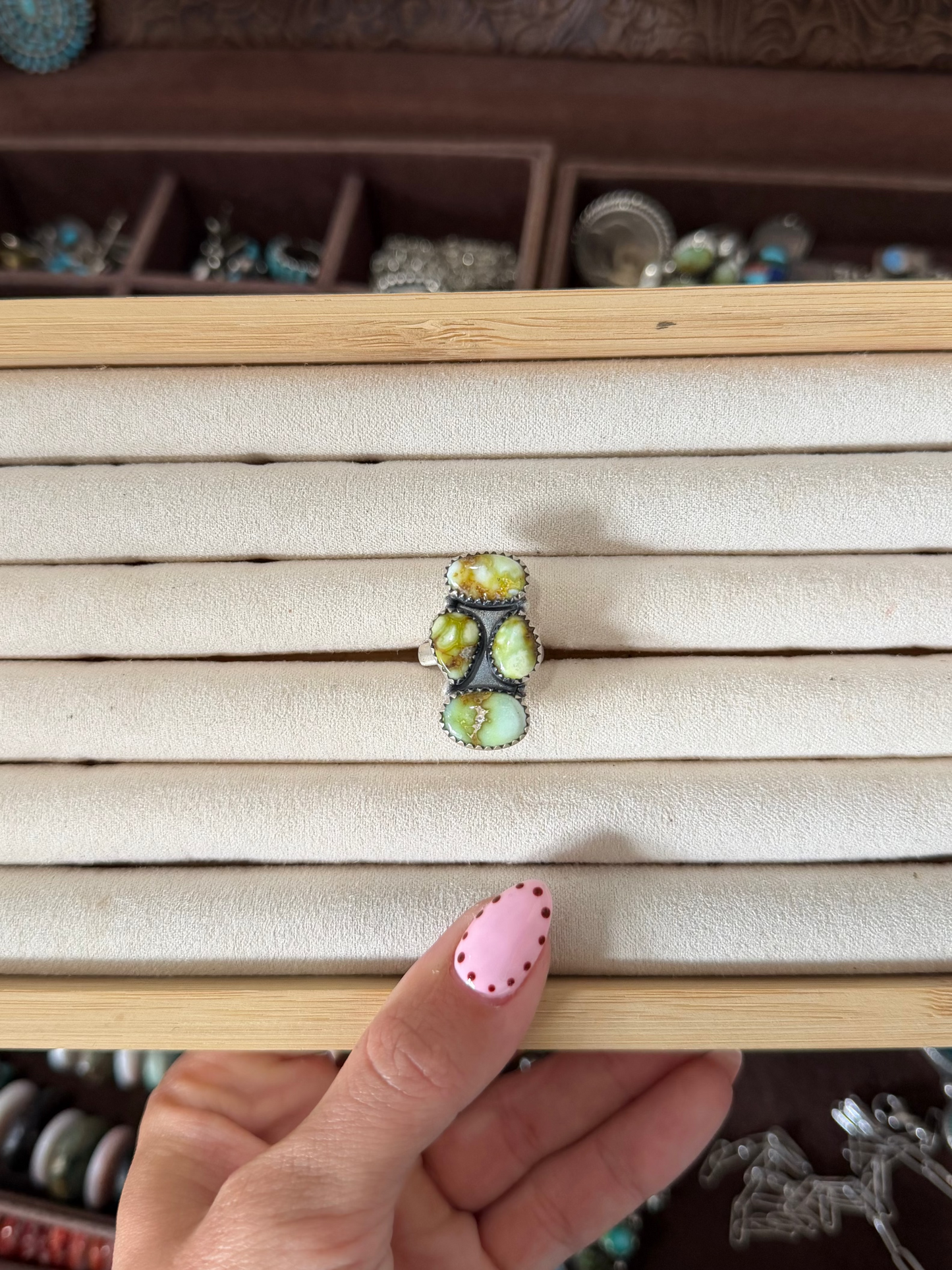 Palomino cluster adjustable ring